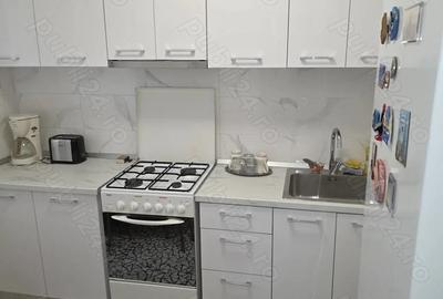 Apartament cu 3 camere decomandat în Central - 8