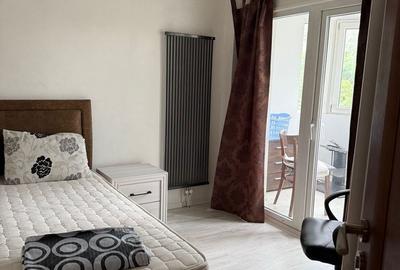 Apartament cu 3 camere decomandat în Siderurgiștilor - 2