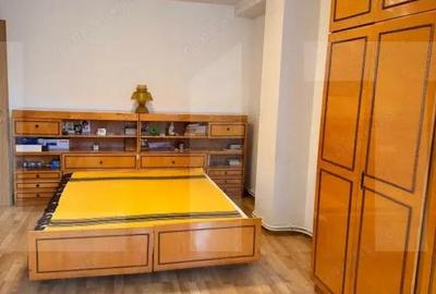 Apartament ultracentral cu 3 camere 84 mp, Parcare + Pod 64 mp - 1