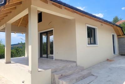 Casă cu 3 camere în Malovăț - 3