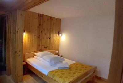 Casă cu 4 camere cu Teren 680 Mp în Azuga - 7