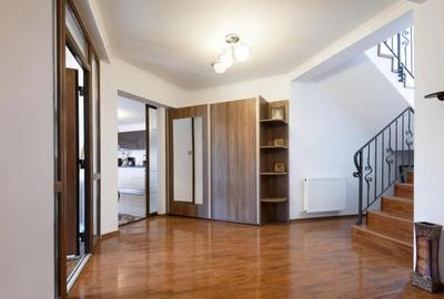 Casă cu 4 camere cu Canalizare în Hărman - 4