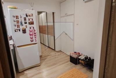 Vanzare apartament 4 camere - Rahova - str. Soldat Croitoru - 21