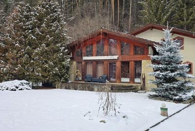 Vilă de lux cu 4 camere de vânzare în Câmpulung Moldovenesc, Suceava - 2