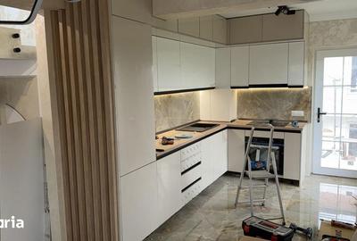 Casă cu 4 camere cu Teren 300 Mp în Central - 2