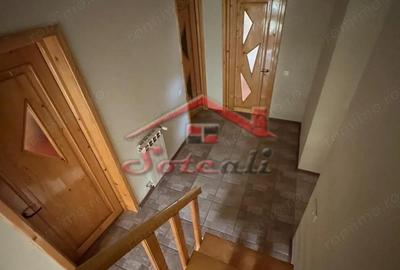 Casă cu Teren 2404 Mp în Cornu - 1