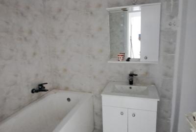 Apartament cu 3 camere decomandat în Berceni - 35