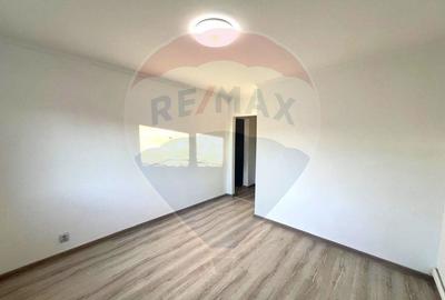 Apartament cu 3 camere de vânzare strada BICAZ zona URA - 6