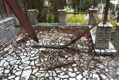 AZUGA VILA DE VACANTA CU VEDERE PE PARTIA SORICA- NECESITA RENOVARE - 8