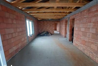 Casă cu 3 camere cu Teren 700 Mp în Recea - 4