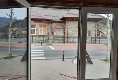Apartament cu 3 camere decomandat în Central - 1