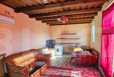 Casă cu 2 camere cu Teren 1706 Mp în Central