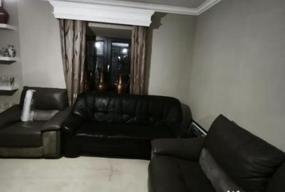 Casă cu 8 camere cu Teren 750 Mp în Central - 2