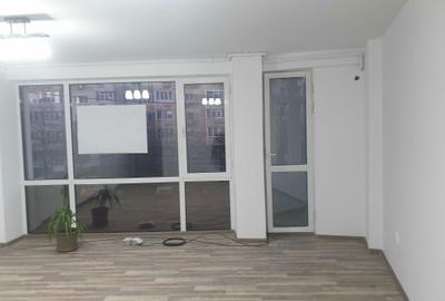 Spațiu comercial, de 43 mp, în Ultracentral - 6