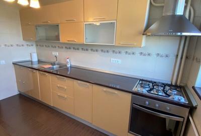 Apartament cu 3 camere decomandat în Brâncoveanu - 6