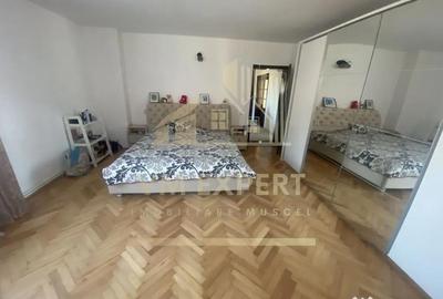 Casă cu 5 camere cu Teren 2078 Mp în Câmpulung Muscel - 11