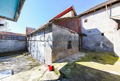 Casă cu 4 camere cu Canalizare în Central - 3