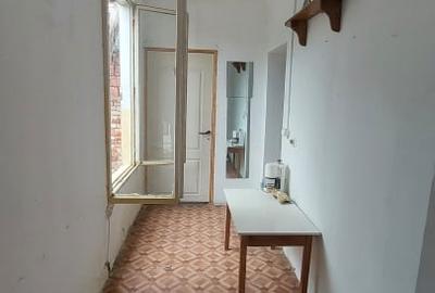 Apartament la casa si curte zona Centrala - 2