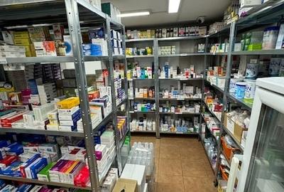 Spațiu comercial, de 85 mp, în Central - 13