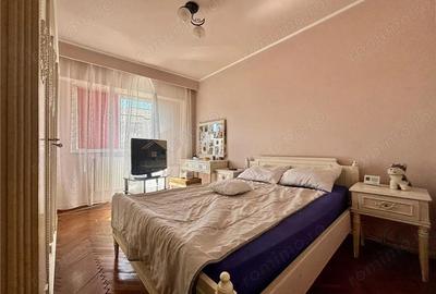 Apartament 4 camere Bd. Traian - 1