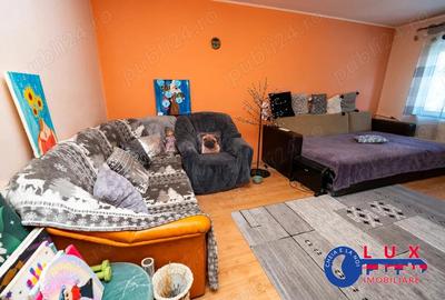 Apartament cu 3 camere decomandat în Babadag - 4