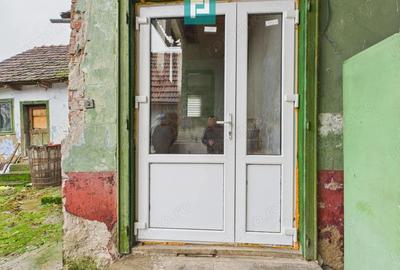 Casa cu 3 camere in localitatea Berindia, Arad - 2