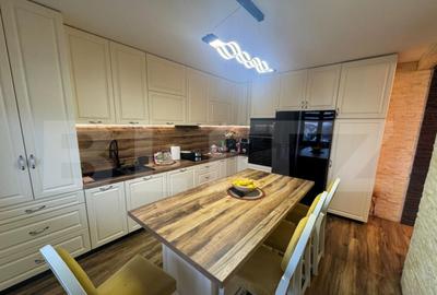 Apartament de vanzare, 133 mp utili, zona Careiului - 13