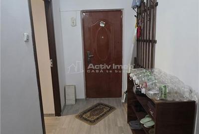 Apartament cu 3 camere decomandat în Central - 4