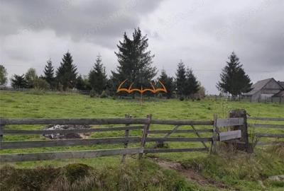 Teren de vanzare la intrare in Rasca Cluj 2.070m2 - 1