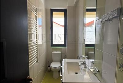 Apartament cu 3 camere în Central - 2