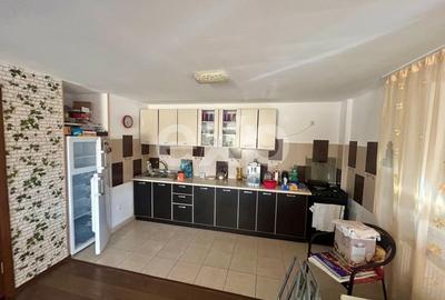 Casă individuală cu 4 camere cu Canalizare în Vâlcele - 9