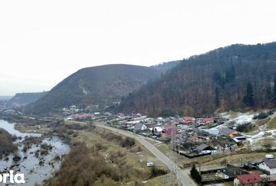 Casă cu 2 camere cu Teren 1695 Mp în Văleni - 5