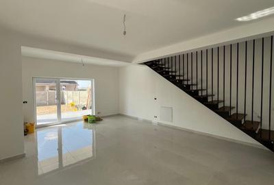 Duplex cu 4 camere cu Teren 255 Mp în Urseni - 3