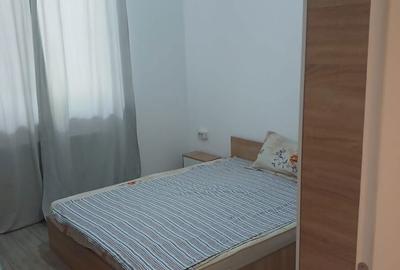 Garsonieră în Roșu