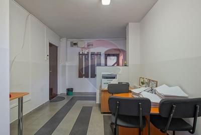 Apartament cu 3 camere versatil rezidenta sau spatiu birouri - 15