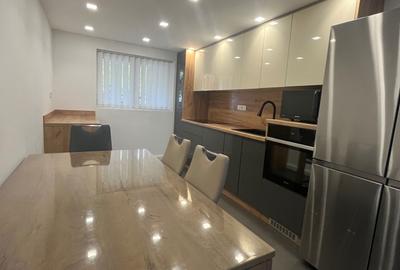 Casă cu 4 camere cu Teren 600 Mp în Central - 3