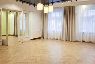 Spațiu comercial, de 135 mp, în Central - 1