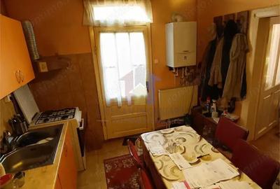 Casă cu 6 camere cu Teren 390 Mp în Central - 4