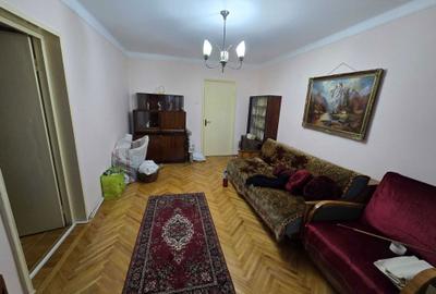 Apartament cu 2 camere decomandat în Central - 1