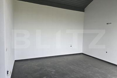 Casa 2 camere, 120 mp -7.8 ari teren . Lazuri - 4