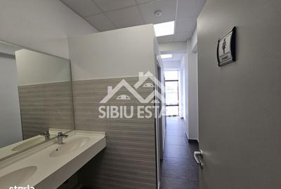 Spațiu comercial, de 580 mp, în Central - 4