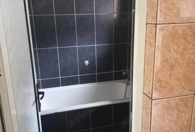 Casă cu 6 camere cu Teren 170 Mp în Tomis I