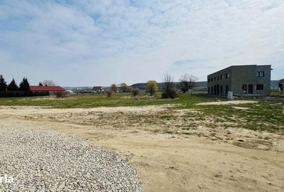 Teren de 746 mp, în Central - 4