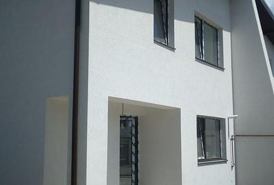 Casă cu 4 camere cu Teren 250 Mp în Berceni - 3