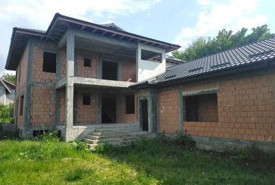 MOARA VLASIEI / CASA LA ROSU S+P+1E / TEREN 2000 mp - 2