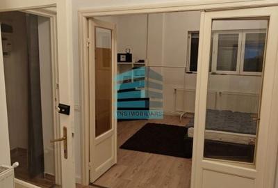 2 Cam- Calea Calarasilor- Unirii- Mobilat-utilat- 50 mp- Mutare rapida - 7