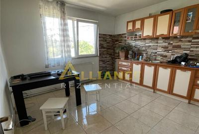 Casă cu 6 camere cu Teren 200 Mp în Sălăjan - 11