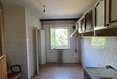 Etaj 2-Podul de Fier-Palatul de Justitie- 2 Camere Decomandat 53mp Etaj 2-Podul de Fier-Palatul de Justitie- 2 Camere Decomandat 53mp - 8