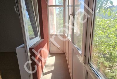 Vând apt. 3 cam. Apusului-Militari,Str. Schiorilor,bl. 2011, 15min. metrou Pacii - 9