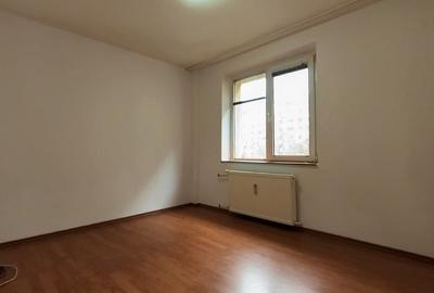 Apartament cu 3 camere semidecomandat în Baba Novac - 1